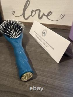 La Bonne Brosse N. 03 boar bristle Brand New. The Shine & Care Hair Brush. Blue