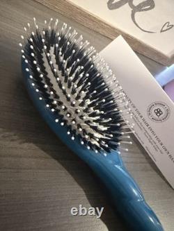 La Bonne Brosse N. 03 boar bristle Brand New. The Shine & Care Hair Brush. Blue
