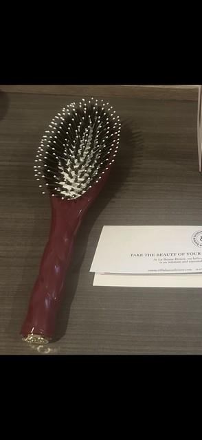 La Bonne Brosse N. 03 Boar Bristle Brand New. The Shine & Care Hair Brush. Red